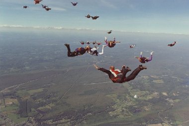 Darlene and Don Kellner's freefall wedding picture